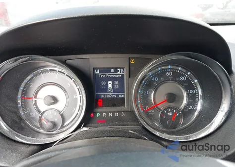 2011 Chrysler Town & Country Touring-L из США, поврежденный, VIN 2A4RR8DG3BR799777